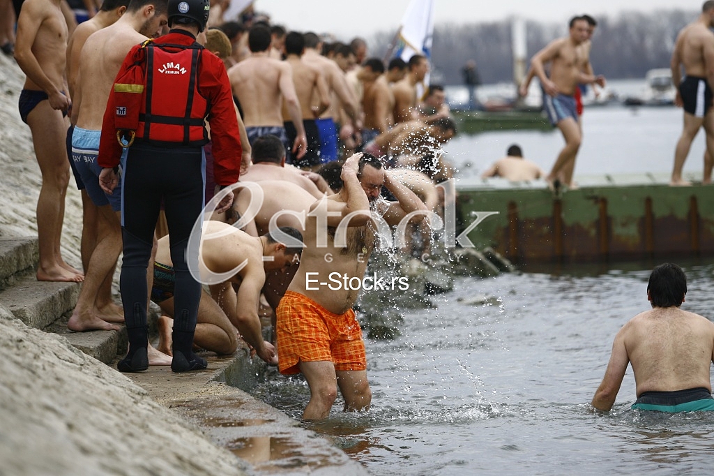 Race for the Holy Cross