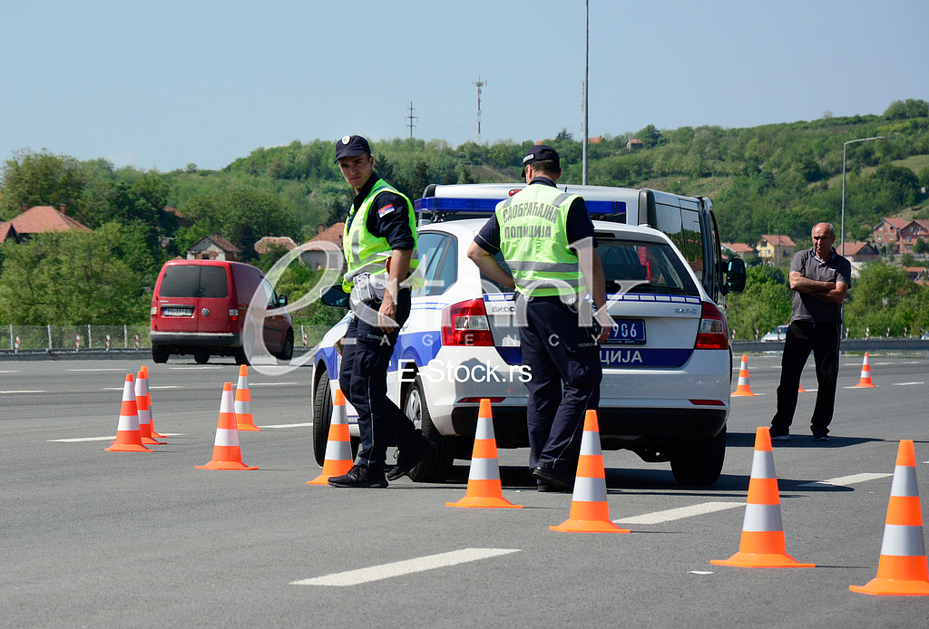Toll plaza, new system for charging penalties for speeding limitation