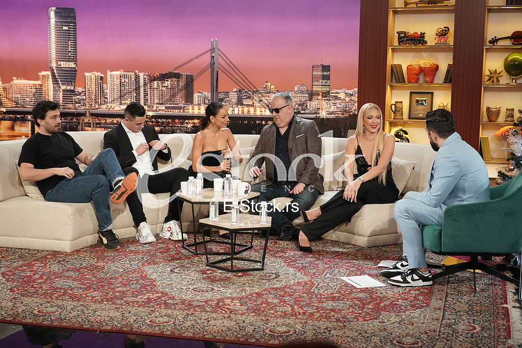 Rade Cosic, Nermin Handzic, Edita Aradinovic, Milica Todorovic i Ognjen Amdzic
