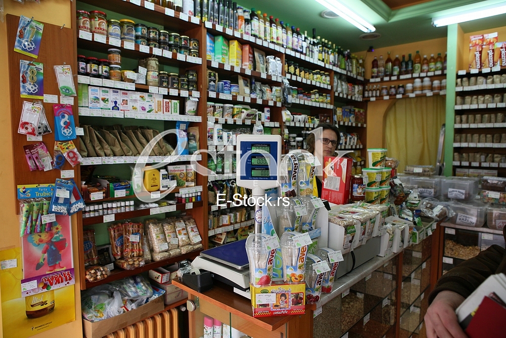 Store Robbery.When the robbers entered
Store Robbery saleswoman chased.the city is Cukaricka Padina in Belgrade.
