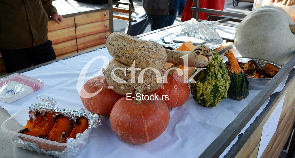 competition for the heaviest pumpkin, and for the most beautiful piece of pumpkin, market Zemun