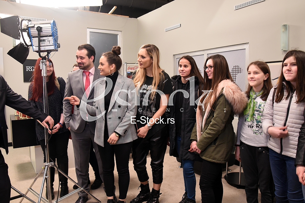On the shooting set of a series of 