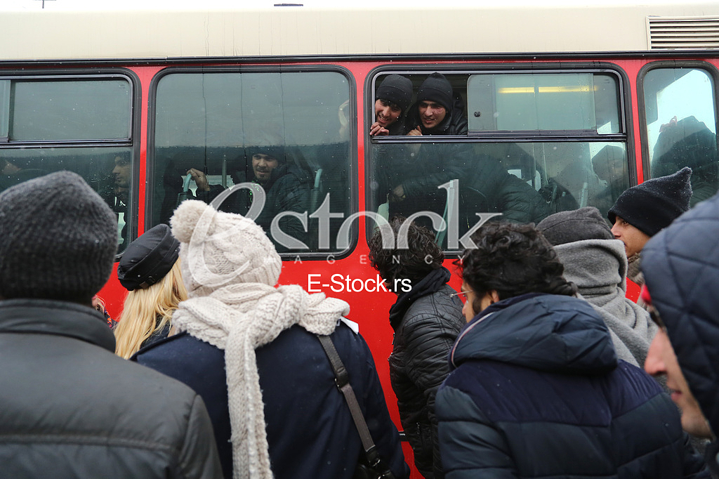 Migrants stuck in Serbia towards the EU