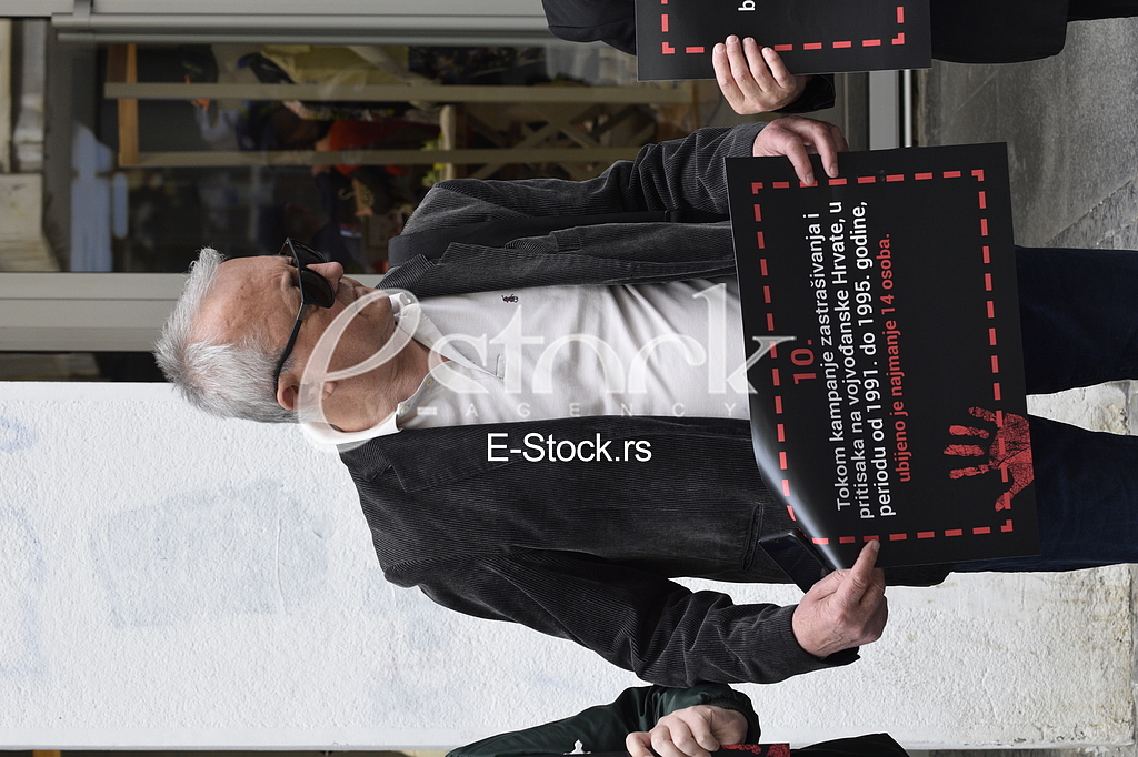 Zene u crnom protest