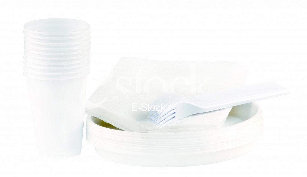 Plastic dishes