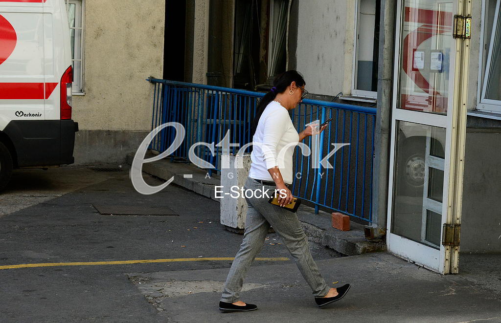  In front of Zemun Clinic Center, family of Darko Lazic
