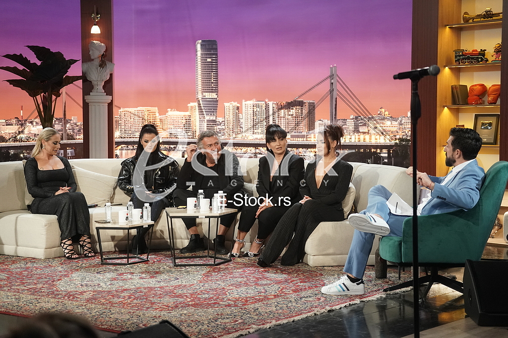 Selma Bajrami, Andreana Cekic, Aleksandra Mladenovic, Barbara Bobak, Dragan Marinkovic Maca,