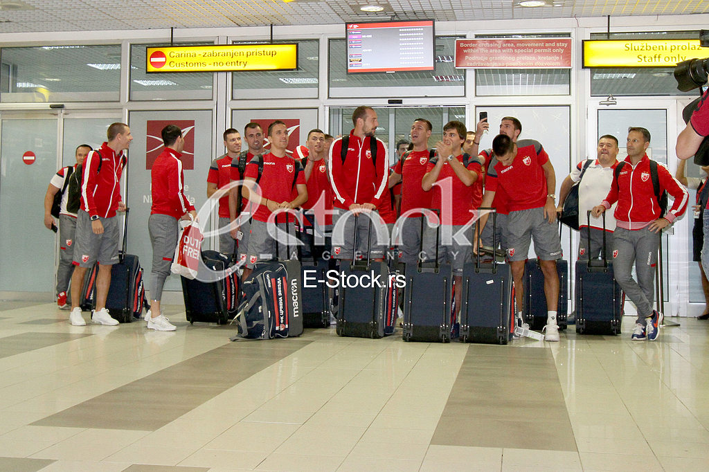 The arrival of the Red Star players 