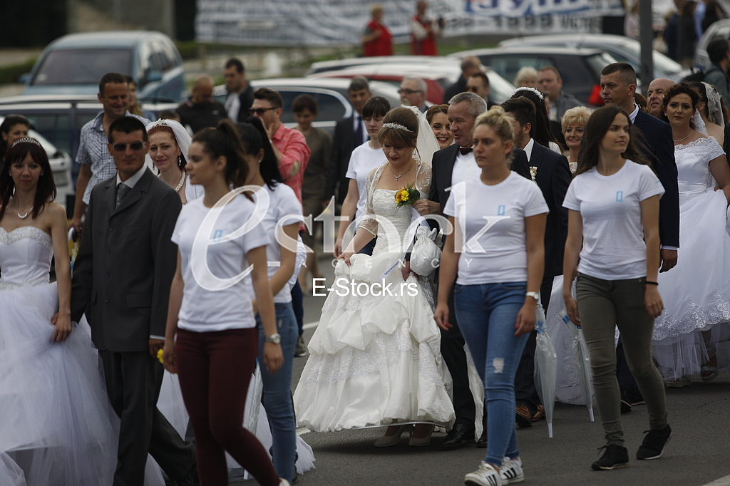 vencanje svadba masovno vencanje skupstina Beogradwedding bridal wedding mass assembly in Belgrade