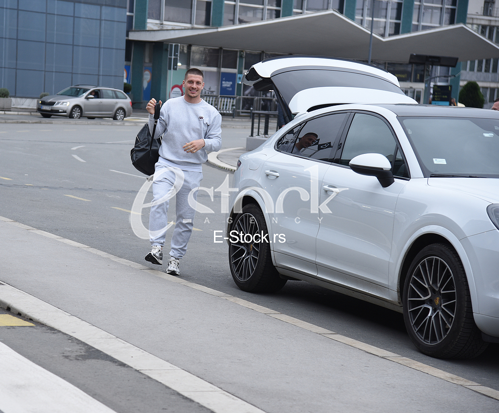 Luka Jovic_aerodrom