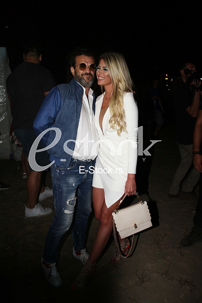 Aca Lukas i devojka Jovana Doroski Aca Lukas i devojka Jovana Doroski