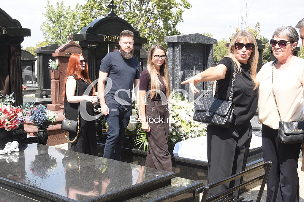 Suzana Jovanovic Danijel Jovanovic Aleksandra Popovic_Pomen Sasa Popovic Suzana Jovanovic Danijel Jovanovic Aleksandra Popovic_Pomen Sasa Popovic