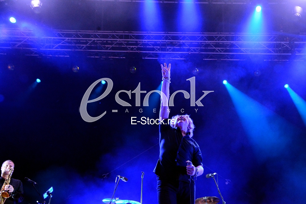 Simple Red concert in stadium Tasmajdan