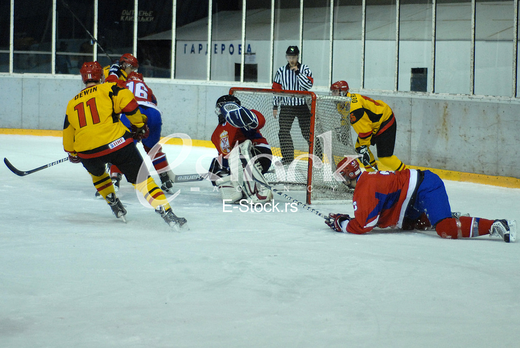 Ice hockey