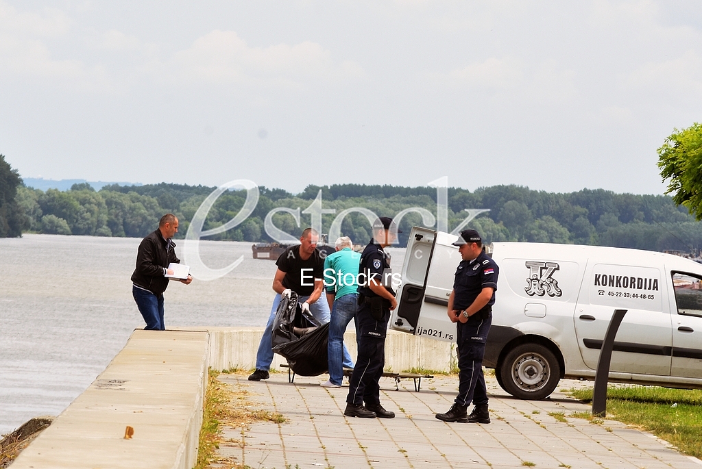 Found a dead body of a girl in Danube river. Pronađen leš devojke u Dunavu