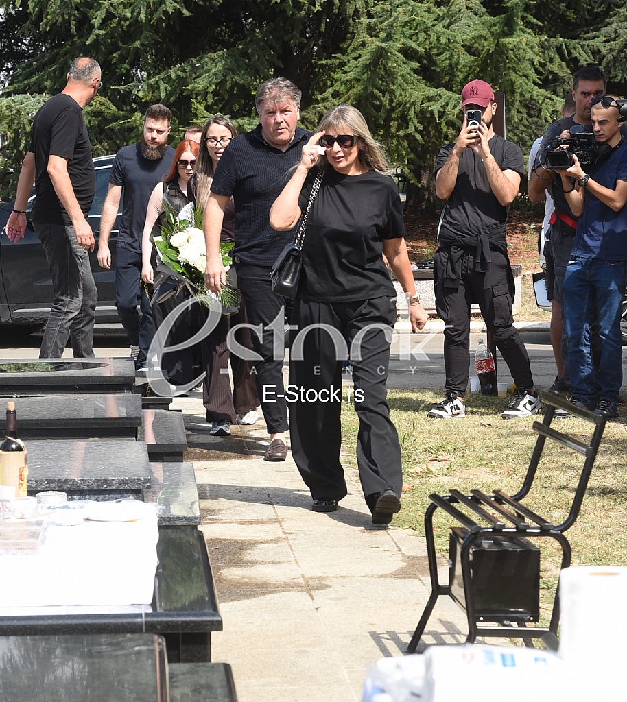 Suzana Jovanovic Danijel Jovanovic Aleksandra Popovic_Pomen Sasa Popovic Suzana Jovanovic Danijel Jovanovic Aleksandra Popovic_Pomen Sasa Popovic