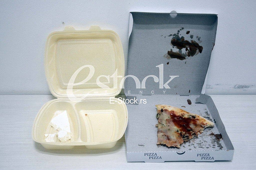 Packaging for ready-made food.
