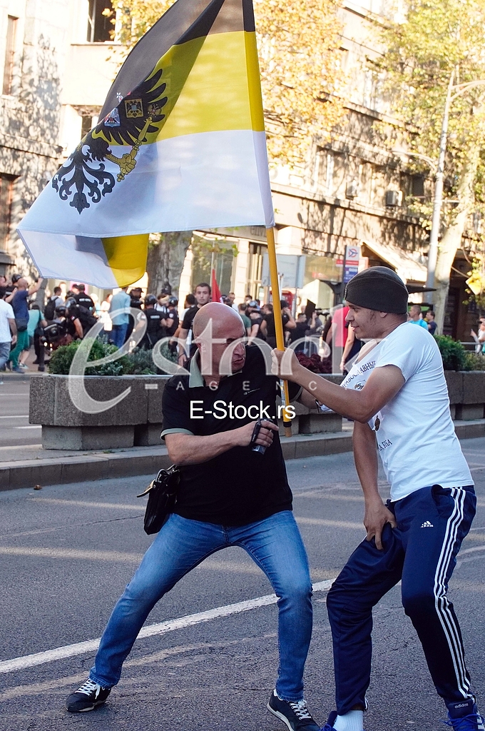 Parada ponosa hapsenje