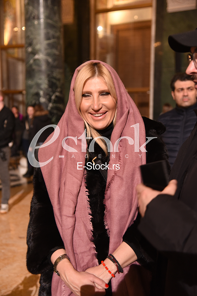 Jovana Tipsin bozicna liturgija