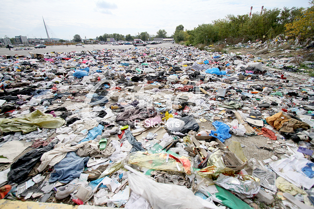 the flea market in New Belgrade