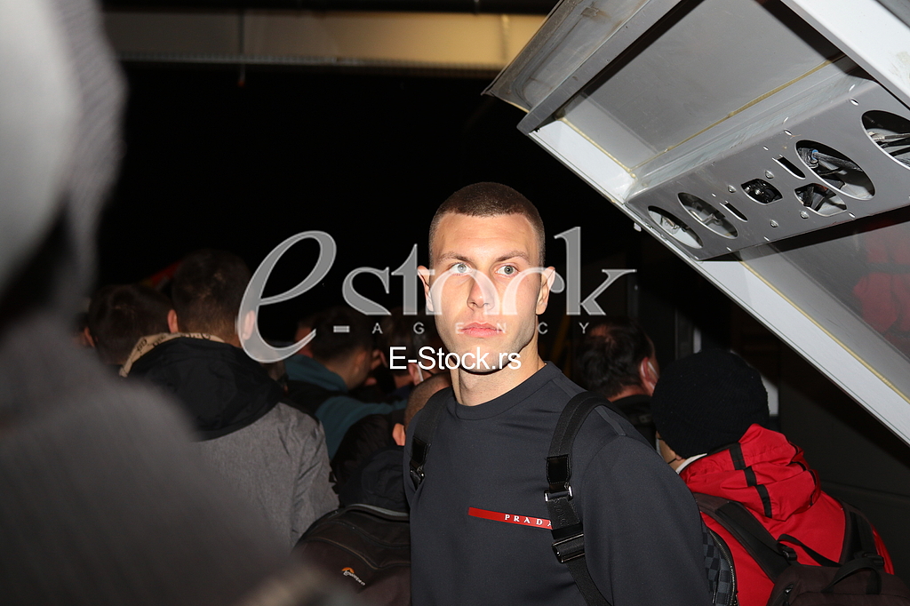 FUDBAL - Reprezentacija Srbije na Aerodromu Nikola Tesla posle pobede nad Portugalom