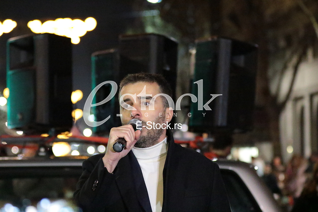 PROTESTI - Kreni promeni ispred predsedništva