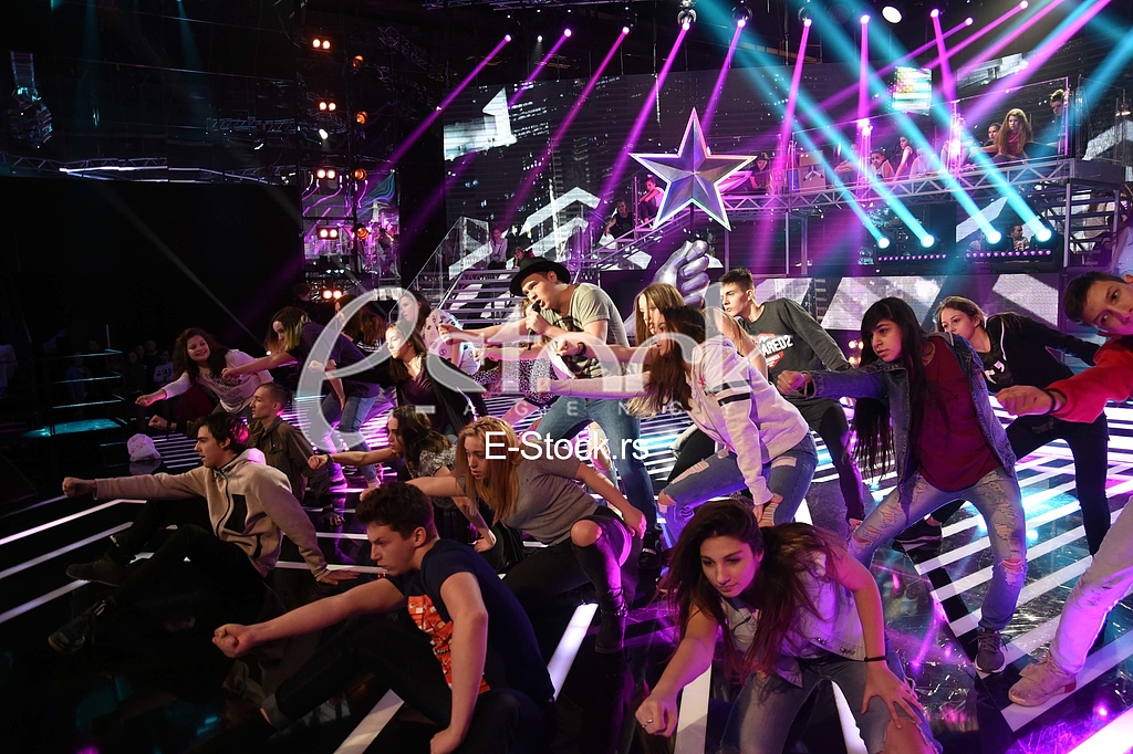 Pinkove zvezdice_photo_e-stock_Katarina Cvijovic