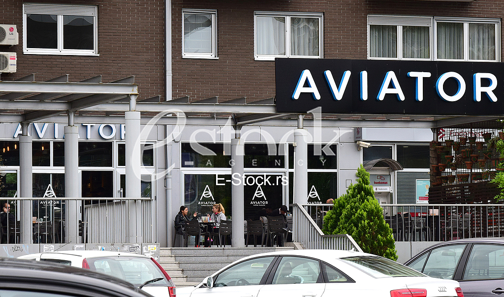 AVIATOR cafe, illegal gardens of Belgrade cafes


