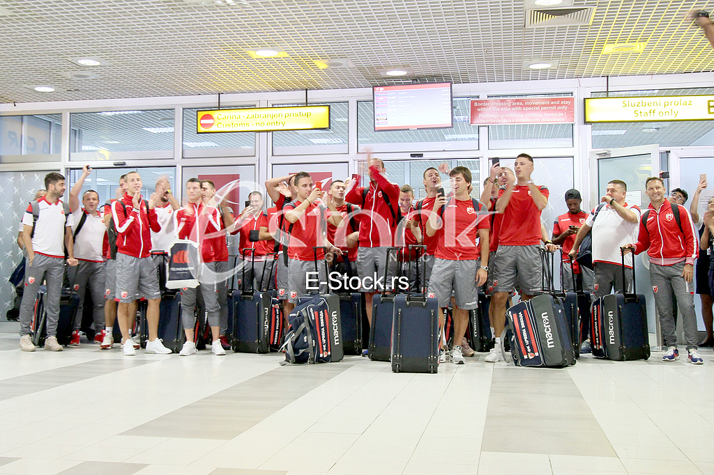 The arrival of the Red Star players 