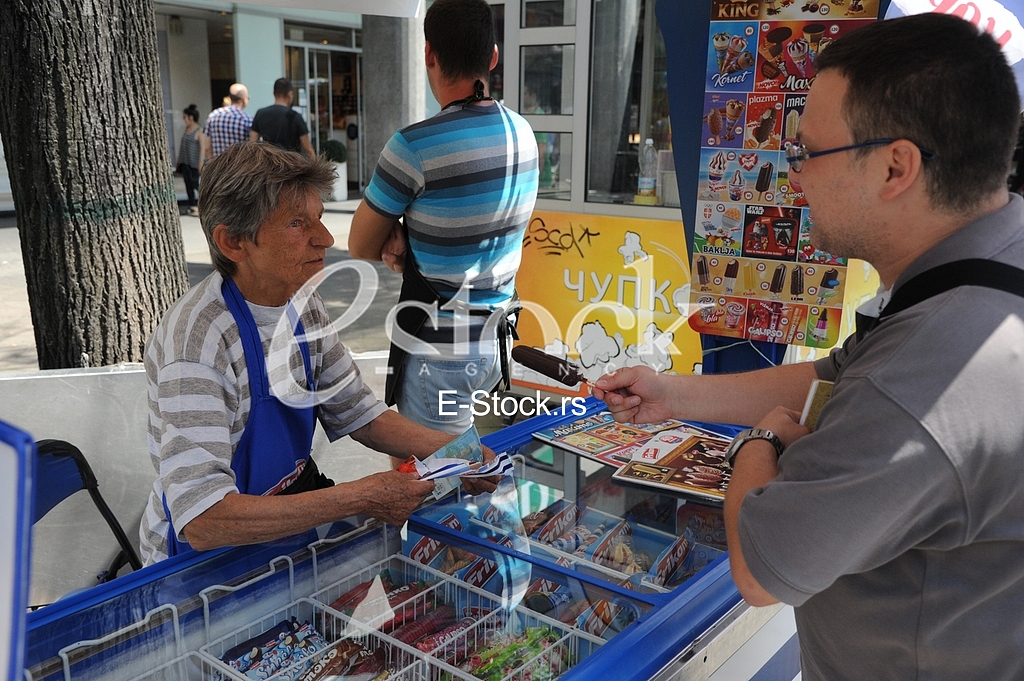 Buying icecream