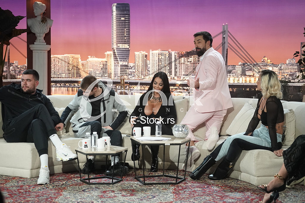 Andjela Vestica, Milica Dabovic, Seksi i Lacku Crni Cerak, Marina Viskovic