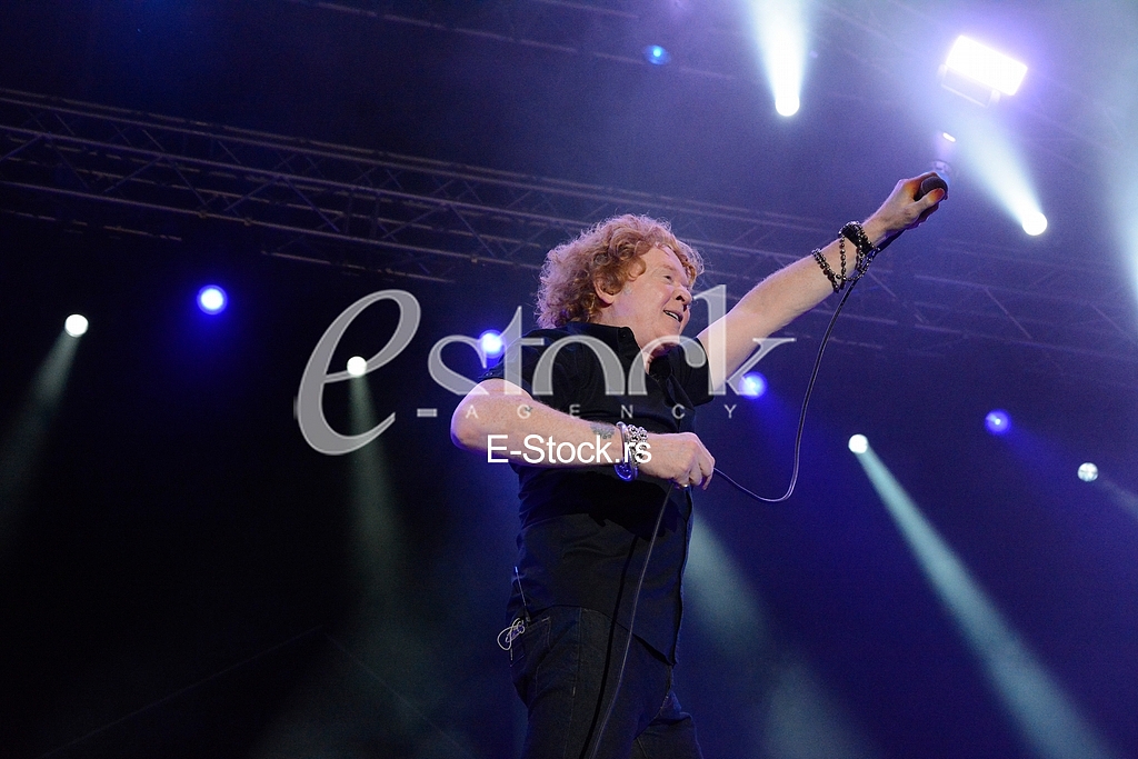 Simple Red concert in stadium Tasmajdan