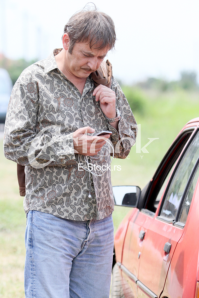 Tv series Dogs are barking, the wind carries