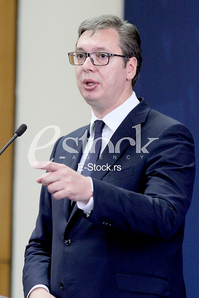 Work for the top 100 graduates of medicine Work for the top 100 graduates of medicine