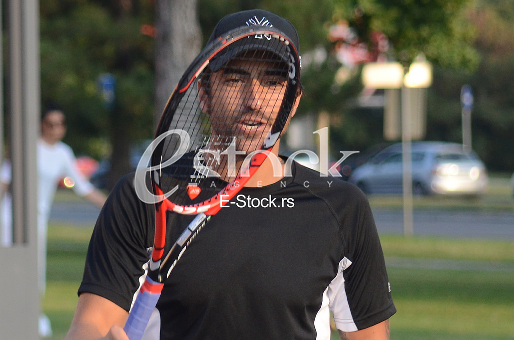 Public tennis hour 