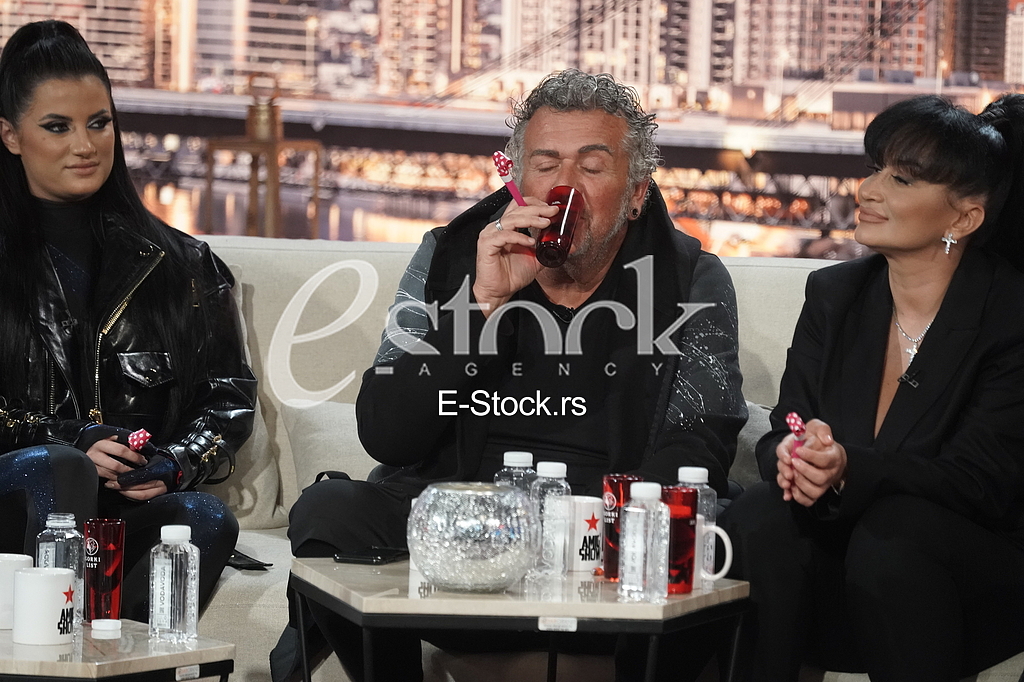 Selma Bajrami, Andreana Cekic, Aleksandra Mladenovic, Barbara Bobak, Dragan Marinkovic Maca,