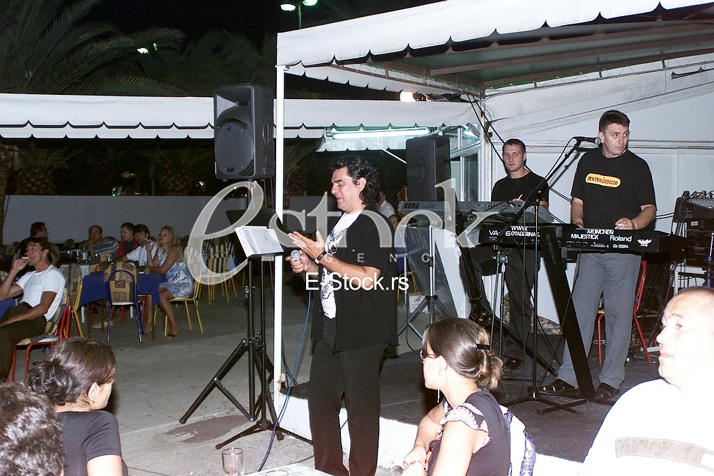 Amir Resic Nino, pevac