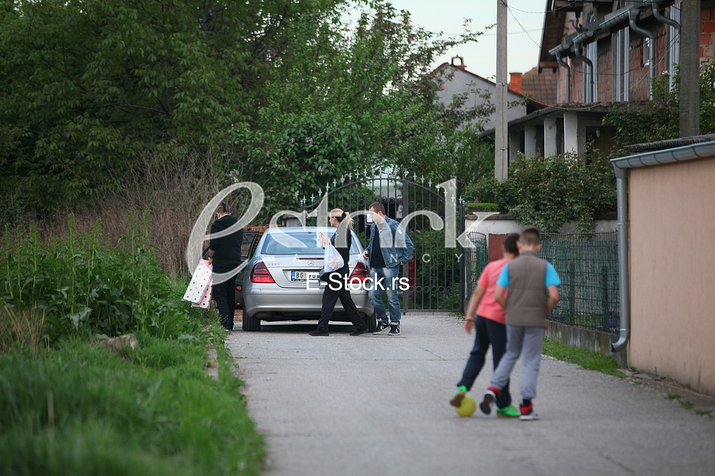 SEARCH FOR EVIDENCE The forensic search of the family house Marjanovic, the police took more black bags






