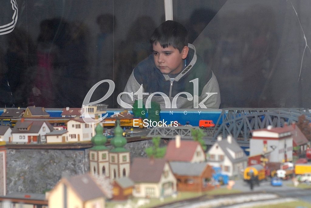 Scale model
