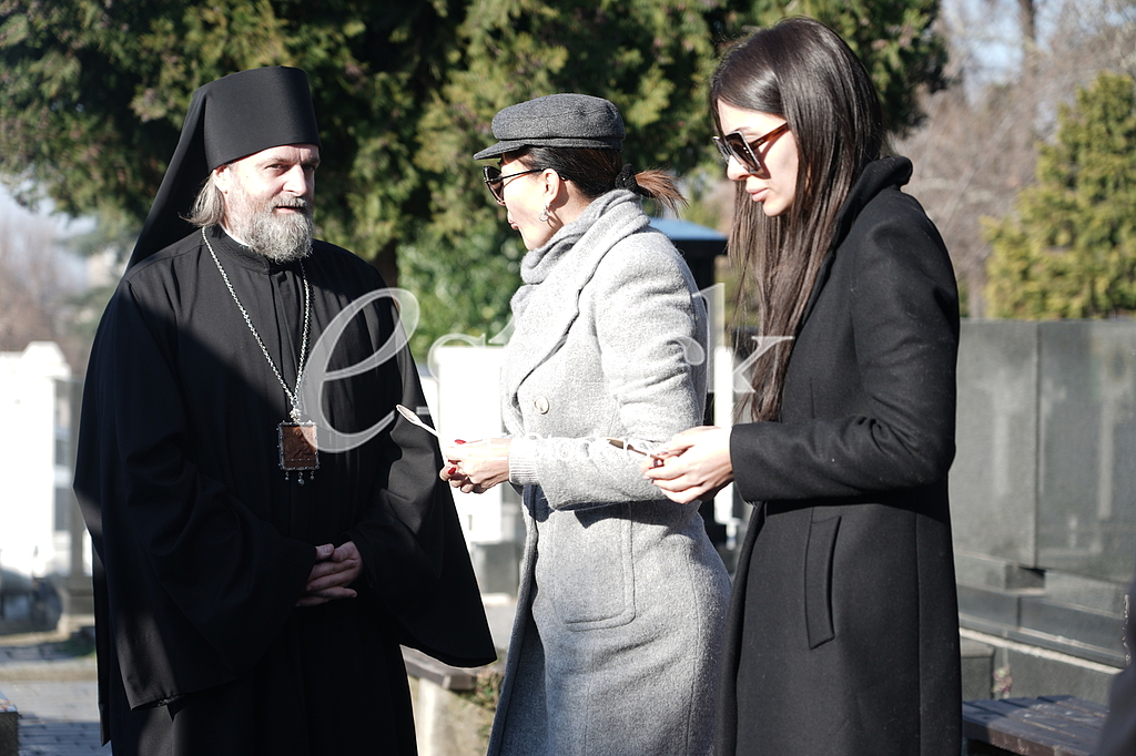 Vladika Stefan Saric, Svetlana Ceca Raznatovic i Anastasija Raznatovic