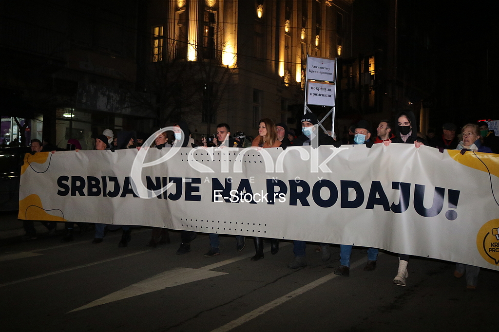 PROTESTI - Kreni promeni ispred predsedništva