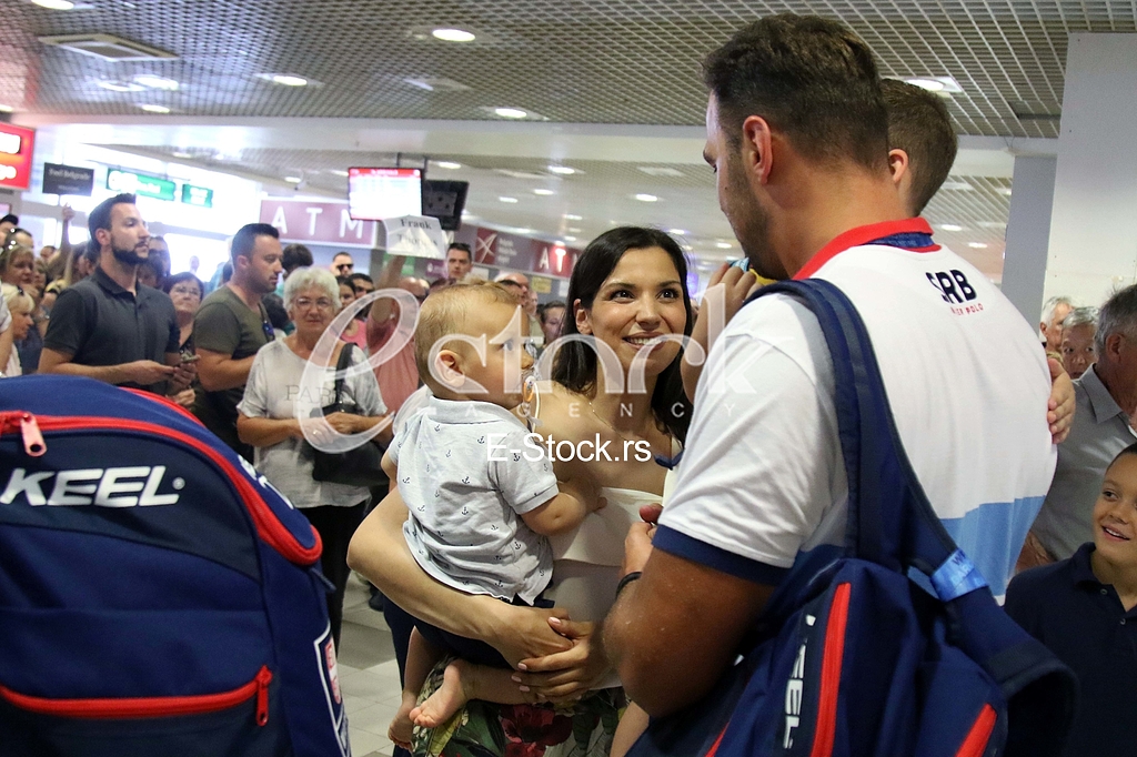 Docek vaterpolista Srbije na aerodromu Nikola Tesla 