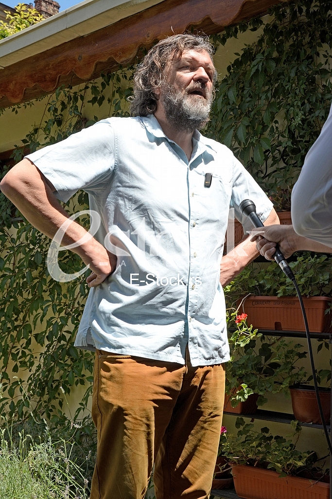  Emir Kusturica, Press conference about fourth music festival 