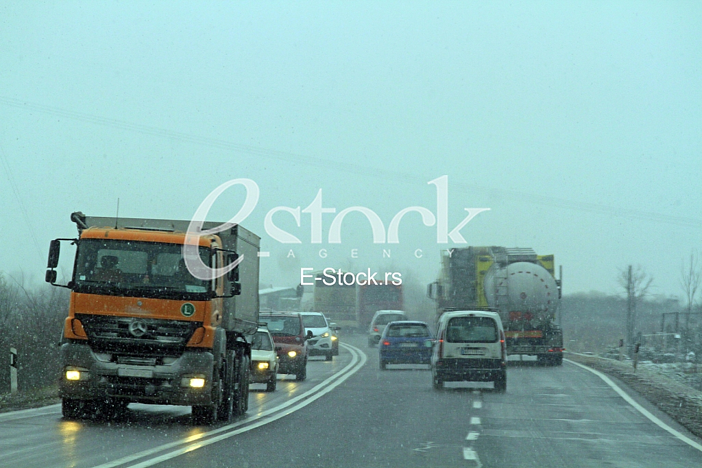 Ibarska magistrala, saobracaj po snegu Ibarska magistrala, saobracaj po snegu
