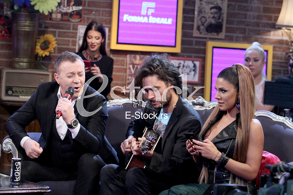 Shooting of Amigas show