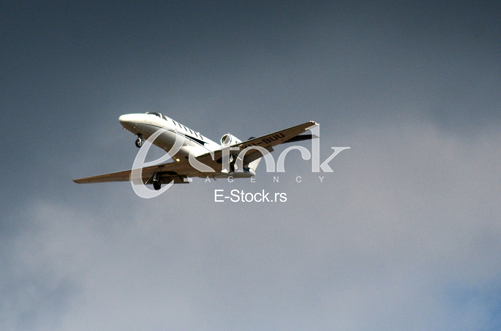 Commercial planes
