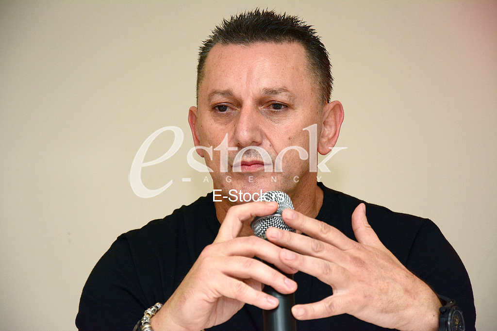 Press conference Sako Polumenta in restaurant 