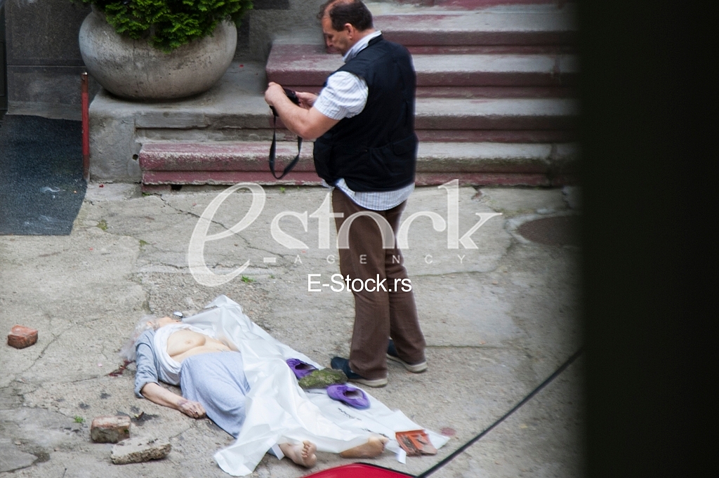Suicide of old Lady in Belgrade. Samoubistvo starice u Beogradu