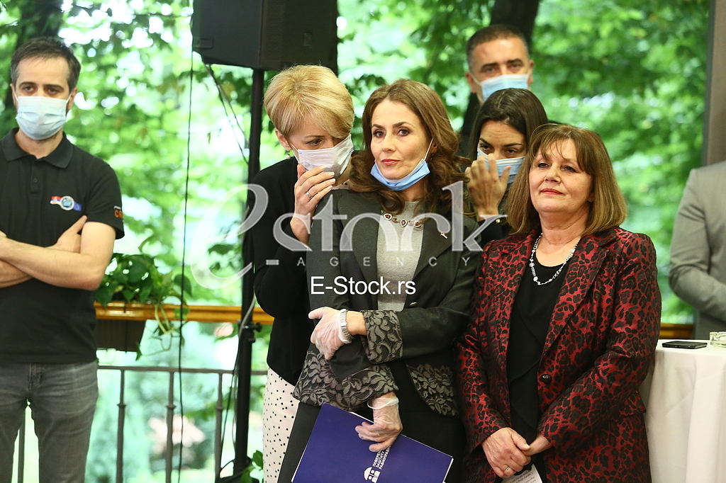 Brankica Jankovic i Nevena Petrusic
