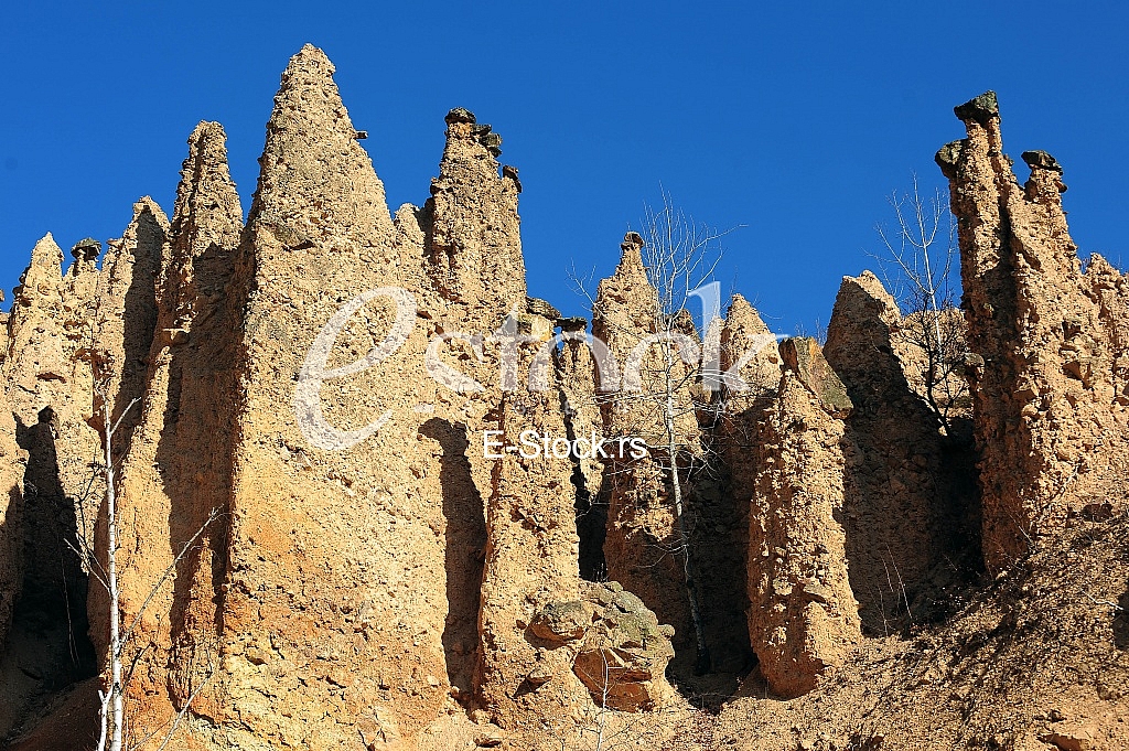 Djavolja Varos, Devil's Town